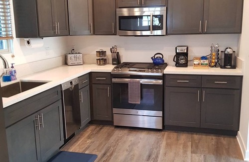 Willmore House | 5 bed/4 ba DOWNTOWN