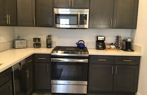 Willmore House | 5 bed/4 ba DOWNTOWN