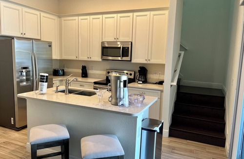 West Kissimmee Cottage | 5 Bed Cottage Close to Disney