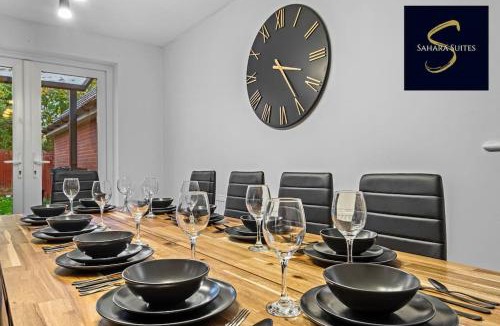 Reading Apartment | 5-Bed Home with Free Parking on Reading