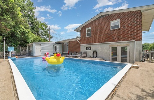 Southgate House | 5 Bed, Hot Tub and Arcade