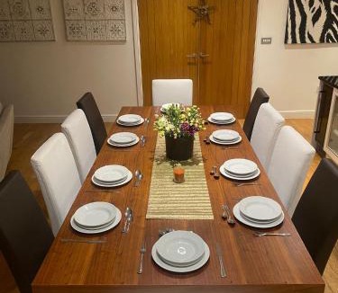 Powick House | 5 bed house with hot tub