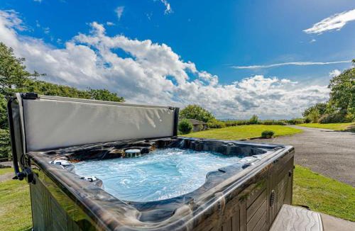 Stapleton House | 5 Bed in Aberystwyth oc-58889