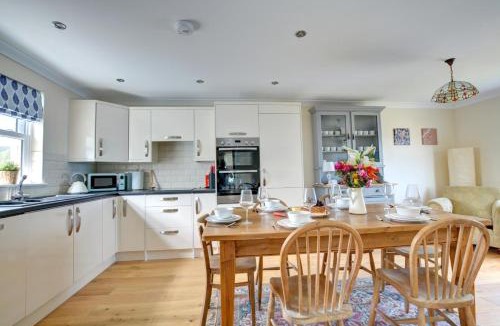 Amroth House | 5 Bed in Amroth oc-pw9068