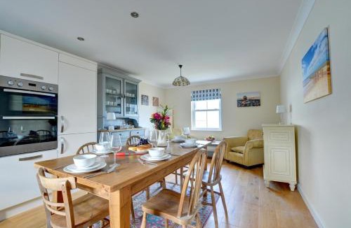 Amroth House | 5 Bed in Amroth oc-pw9068