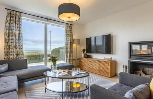 Westleigh House | 5 Bed in Appledore 90438