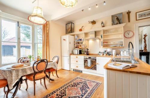 Battle House | 5 Bed in Battle oc-c31779