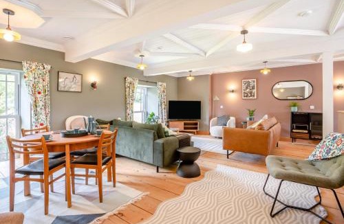 Bwlch House | 5 Bed in Bwlch oc-p32273