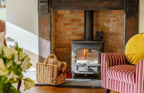 Crickhowell House | 5 Bed in Crickhowell oc-90053