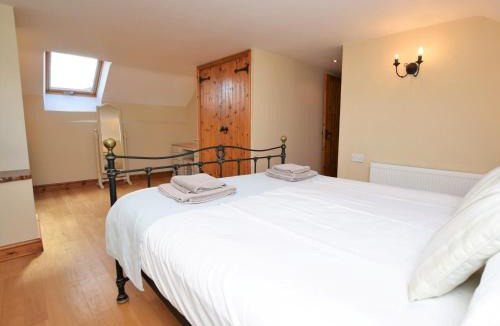 Hartland House | 5 Bed in Hartland DOCOM