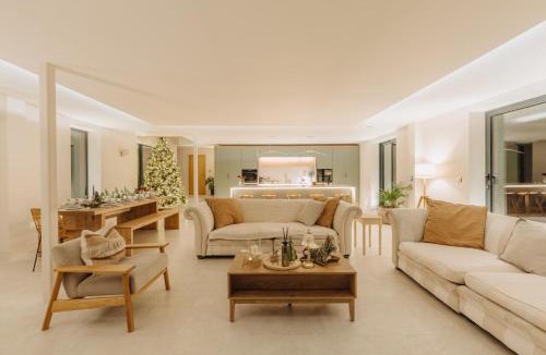 Barnstaple House | 5 Bed in Marwood oc-e32631