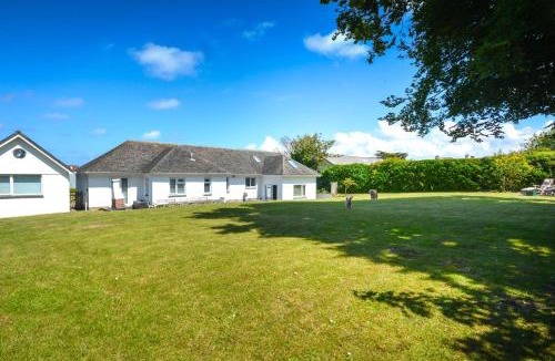 Constantine Bay House | 5 Bed in Padstow oc-p00051