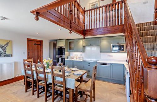 Redruth House | 5 Bed in Portreath HELLF