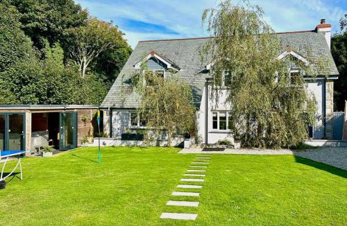 Lanner House | 5 Bed in Redruth oc-65745