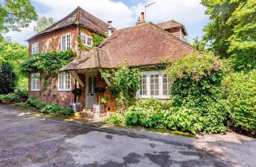 Peasmarsh House | 5 Bed in Rye 82395