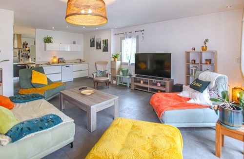 Saint-Fortunat-sur-Eyrieux House | 5 bedroom amazing home in Saint-Fortunat-Sur-Eyr