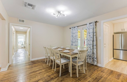 Del Mar House | 5-bedroom 2 full bath