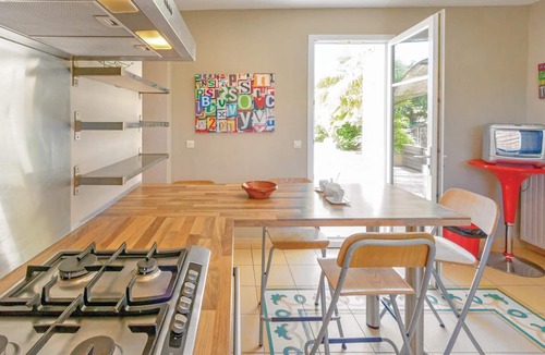 Thezan-les-Beziers House | 5 bedroom accommodation in Thézan-lès-Béziers