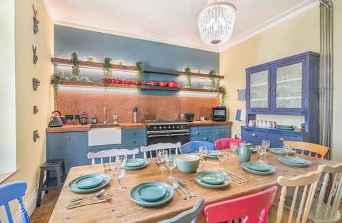 Weston-super-Mare Cottage | 5 bedroom accommodation in Weston-super-Mare