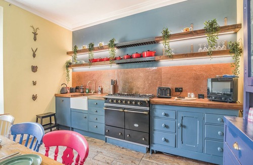 Weston-super-Mare Cottage | 5 bedroom accommodation in Weston-super-Mare