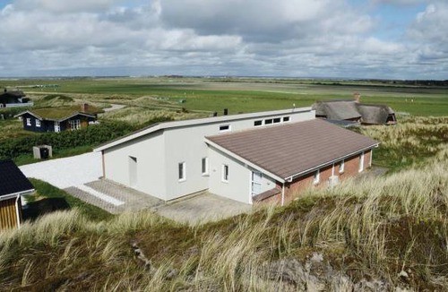 Houvig Strand House | 5 bedroom accommodation in Ringkøbing