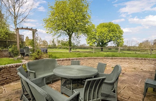 Ashby Saint Ledgers Cottage | 5 bedroom accommodation in Ashby St Ledgers