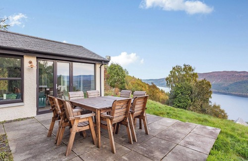 Lewiston Cottage | 5 bedroom accommodation in Drumnadrochit