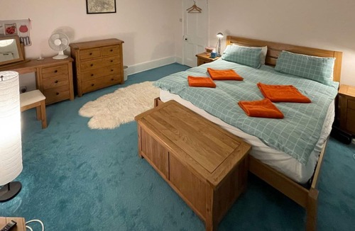 Littlehampton Cottage | 5 bedroom accommodation in Littlehampton