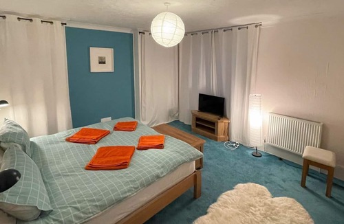 Littlehampton Cottage | 5 bedroom accommodation in Littlehampton
