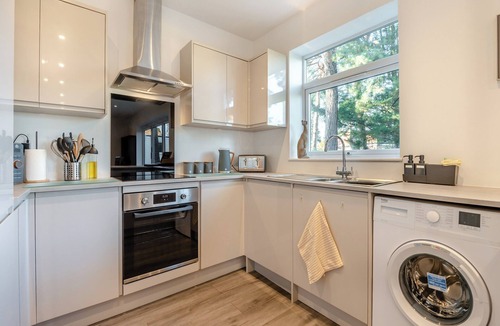 Ferndown Cottage | 5 bedroom accommodation in Bournemouth