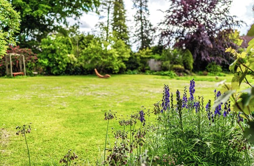 Chilcompton Cottage | 5 bedroom accommodation in Chilcompton