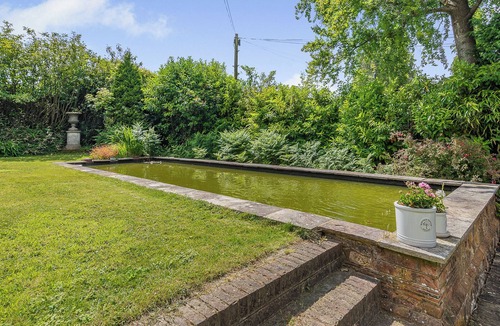 Crowborough Cottage | 5 bedroom accommodation in Crowborough