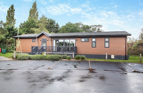 Pentney Ski Chalet | 5 bedroom accommodation in Pentney, King&rsquo;s Lynn