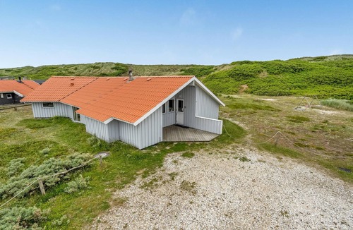 Bjerregard Strand House | 5 bedroom accommodation in Hvide Sande