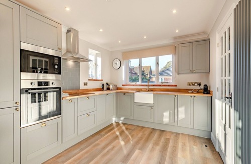 Overstrand Cottage | 5 bedroom accommodation in Overstrand