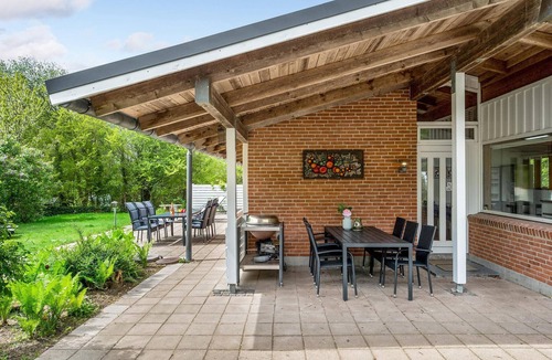 Smidstrup Strand House | 5 bedroom accommodation in Gilleleje