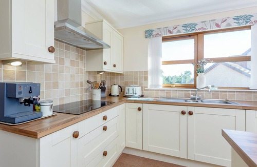 Aviemore Cottage | 5 bedroom accommodation in Aviemore