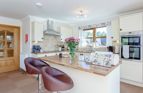 Aviemore Cottage | 5 bedroom accommodation in Aviemore