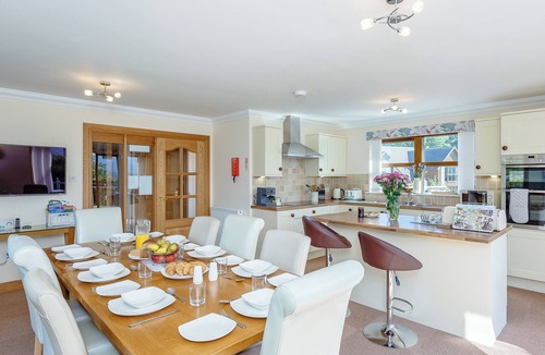 Aviemore Cottage | 5 bedroom accommodation in Aviemore