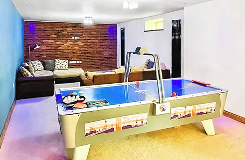 Grantham Cottage | 5 bedroom accommodation in Grantham