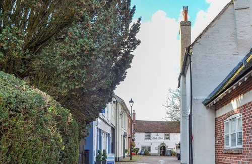 Wimborne Cottage | 5 bedroom accommodation in Wimborne
