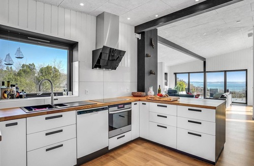 Handrup Strand House | 5 bedroom accommodation in Ebeltoft