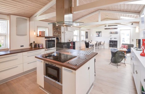 Hornslet House | 5 bedroom accommodation in Hornslet
