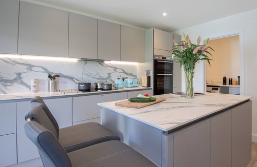 Hordle Cottage | 5 bedroom accommodation in Everton