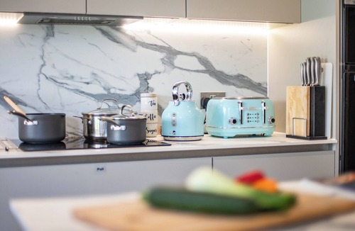 Hordle Cottage | 5 bedroom accommodation in Everton