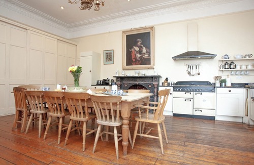 Torquay Cottage | 5 bedroom accommodation in Torquay