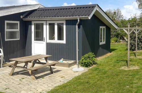 Skastrup Strand House | 5 bedroom accommodation in Bogense