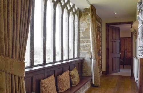 Warkworth Cottage | 5 bedroom accommodation in Warkworth, Banbury