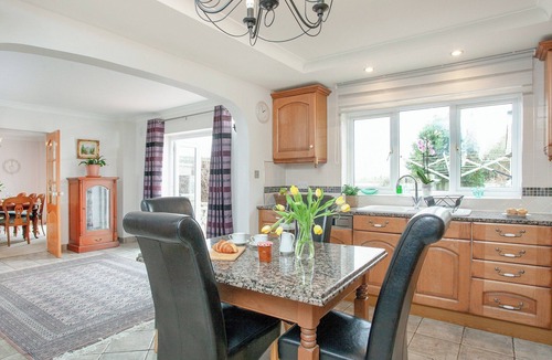 Newton Saint Cyres Cottage | 5 bedroom accommodation in Exeter