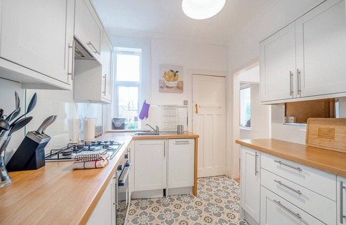 Largs Cottage | 5 bedroom accommodation in Largs